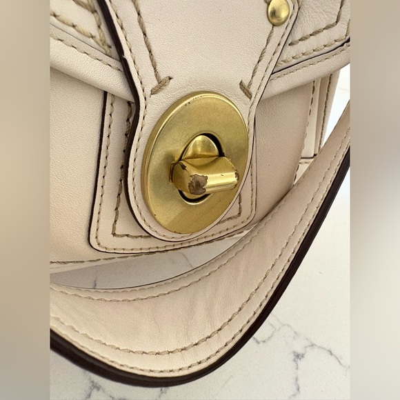 Coach Legacy <3 - Picture 14 of 15